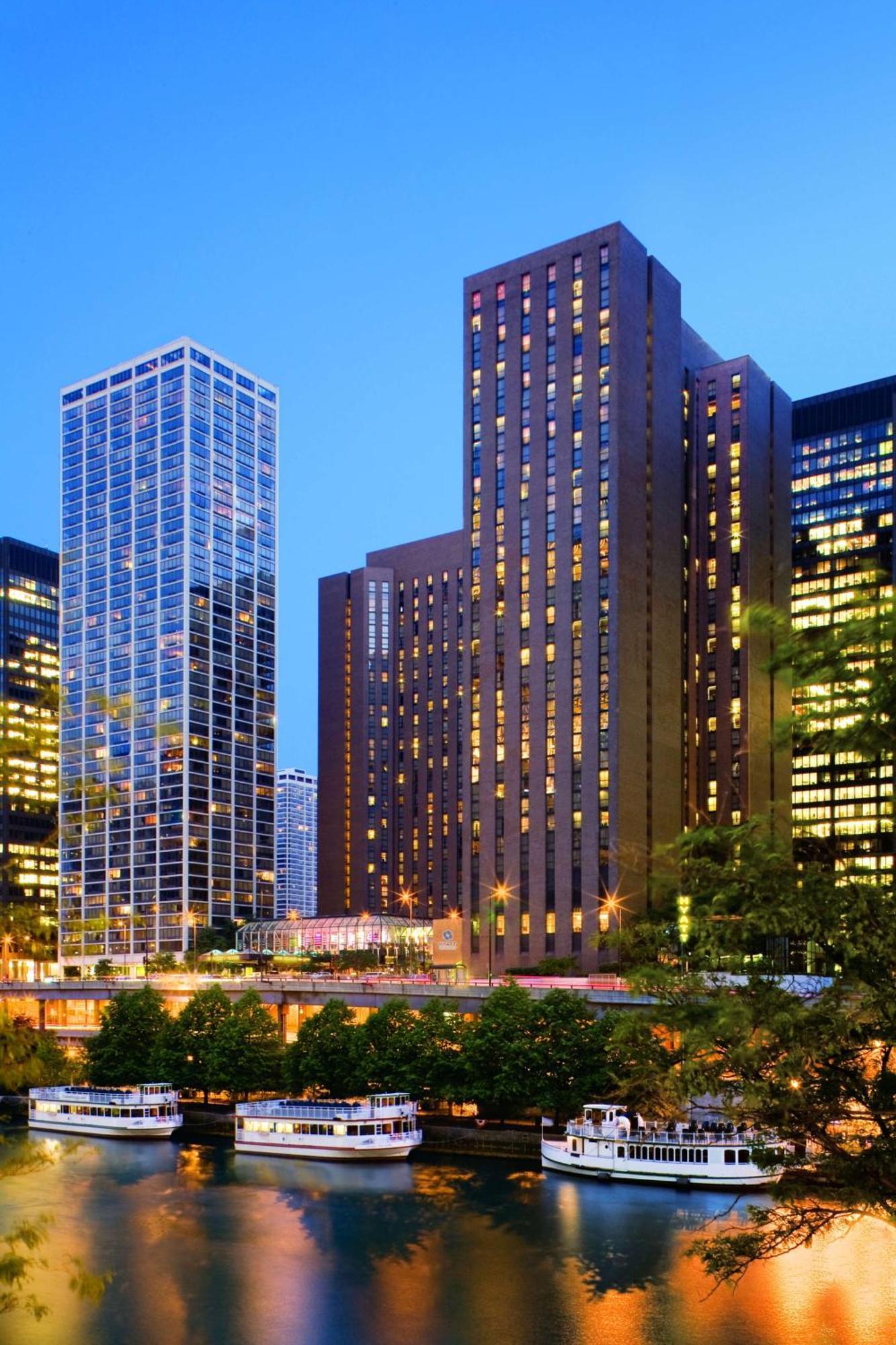 Hyatt Regency Chicago Hotel Exterior photo